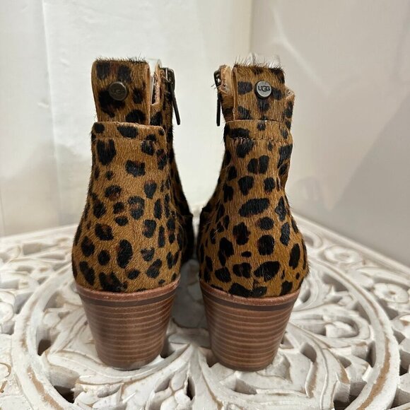 UGG Women's Kingsburg Leopard Boots 8 - Picture 4 of 9